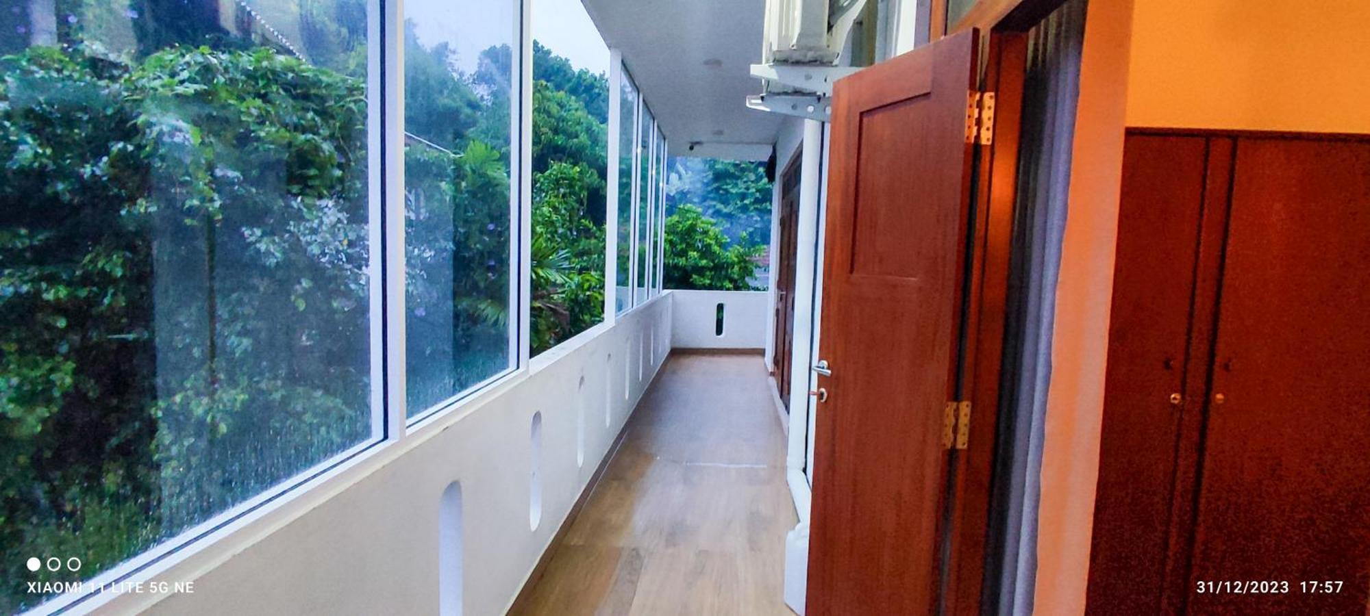 Villa Tanzanite Hikkaduwa Extérieur photo