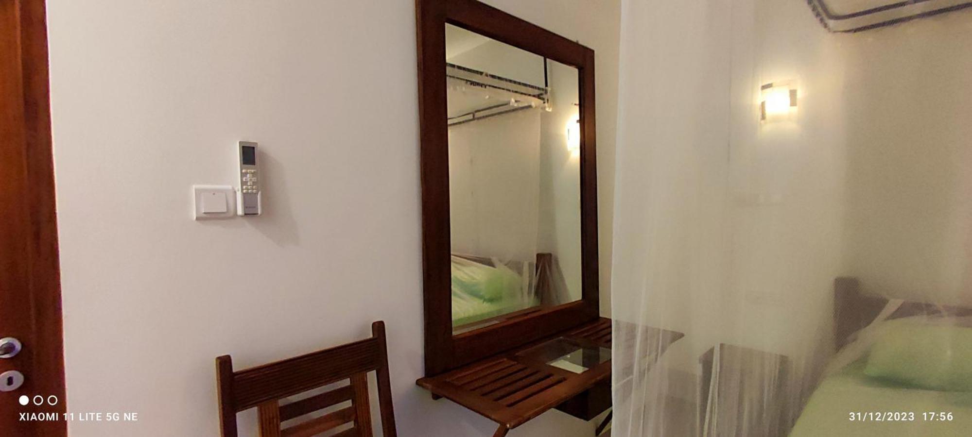 Villa Tanzanite Hikkaduwa Extérieur photo