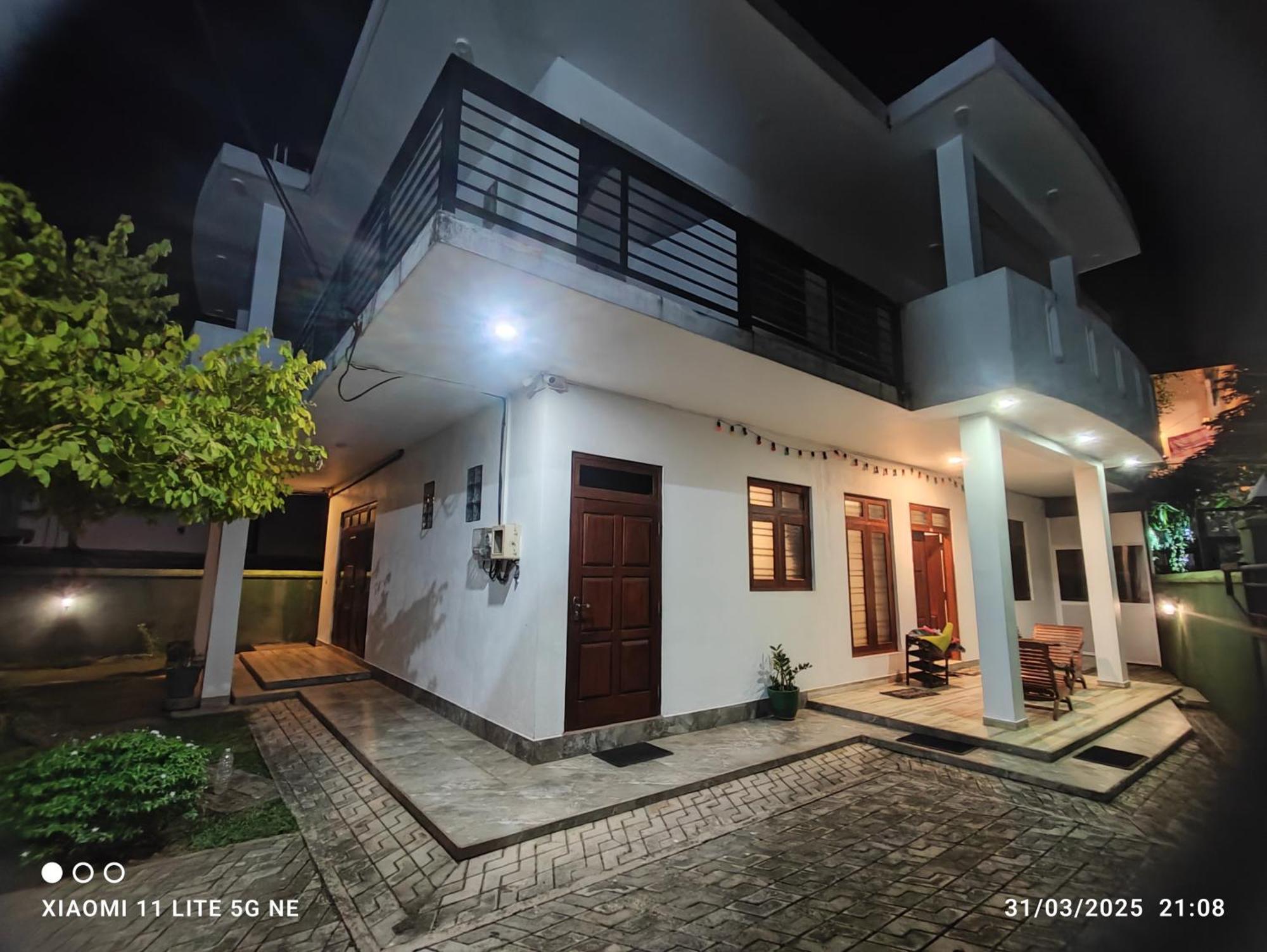 Villa Tanzanite Hikkaduwa Extérieur photo